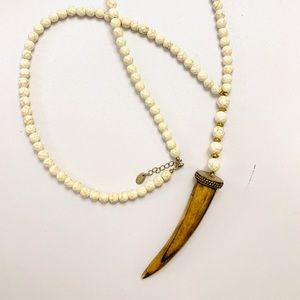 betsy pittard horn necklace